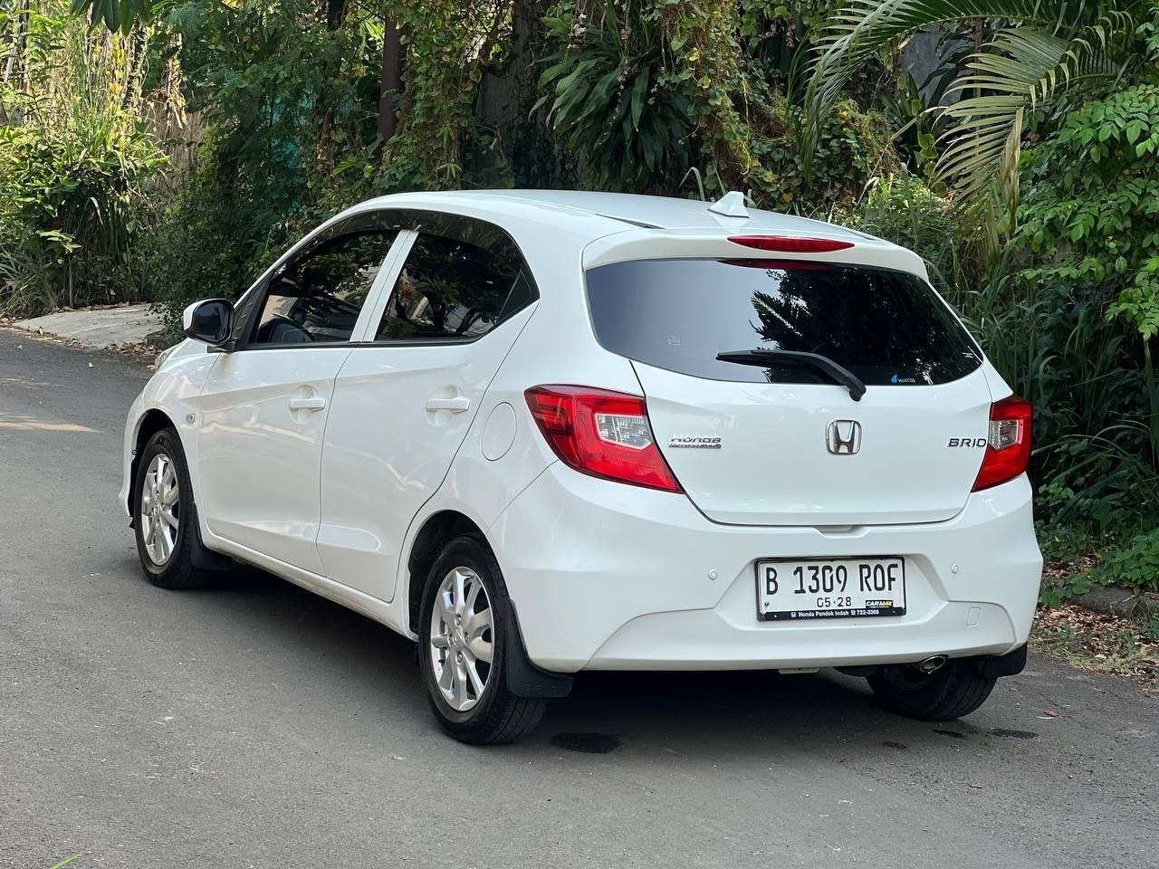 Honda Brio Satya 1.2 E CVT 2023  thumbnail 3