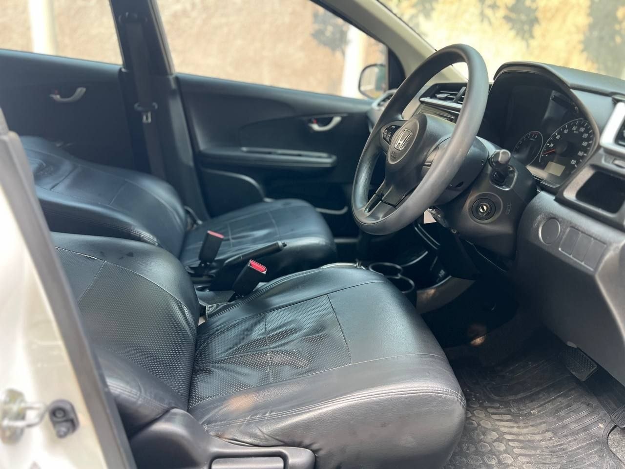 Honda Brio Satya 1.2 E CVT 2023  thumbnail 5